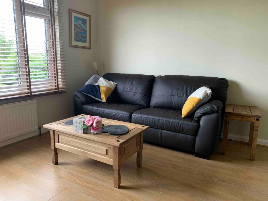 Relaxing 3-Bedroom Home Portree Luaran gambar